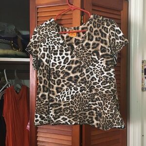 Leopard top